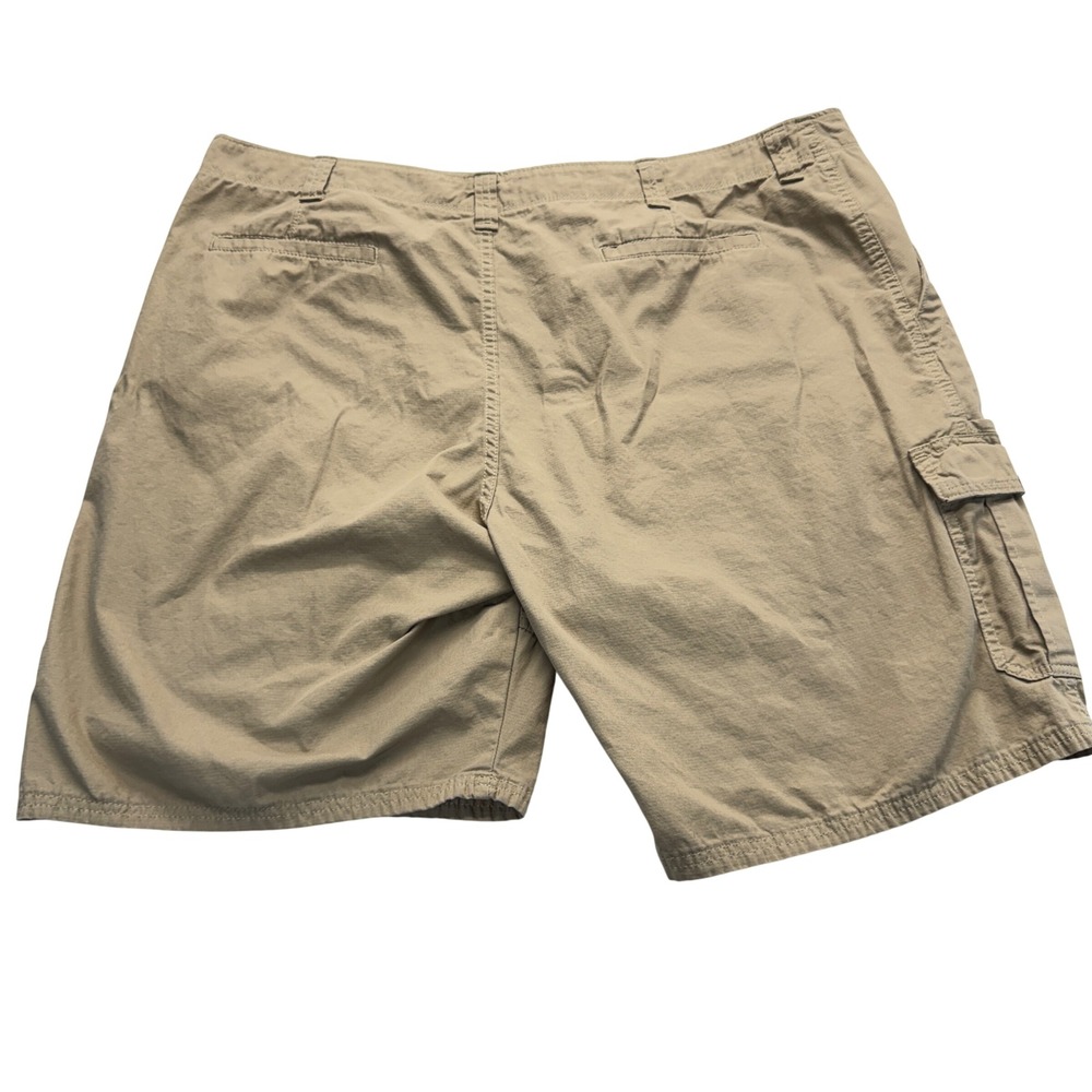 Wrangler Cargo Shorts Mens 42 Tan Khaki Ripstop‎ Outdoor Multi-Pocket Casual - Picture 2 of 16